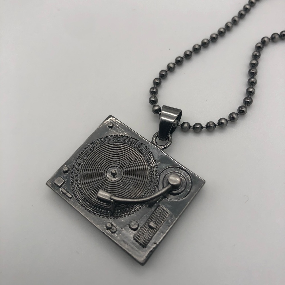 Mathmatiks Turntable Pendent Necklace
